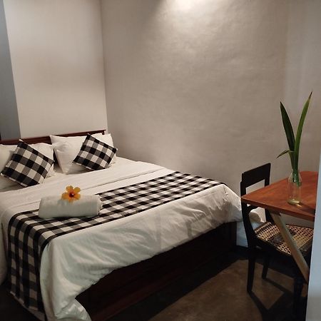 Villa Risithenmi Ahangama Esterno foto