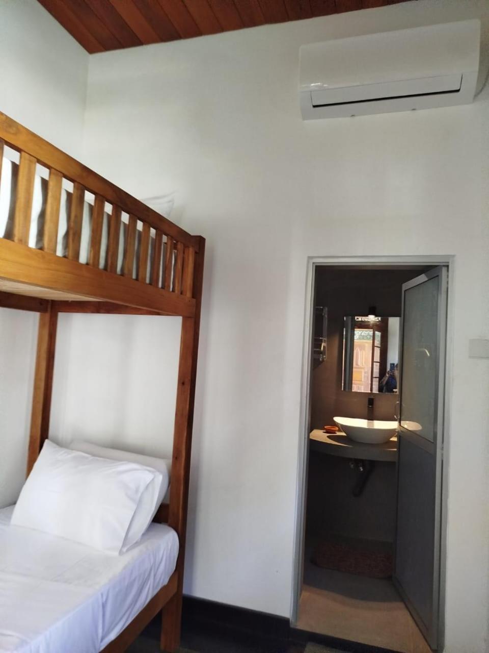 Villa Risithenmi Ahangama Esterno foto