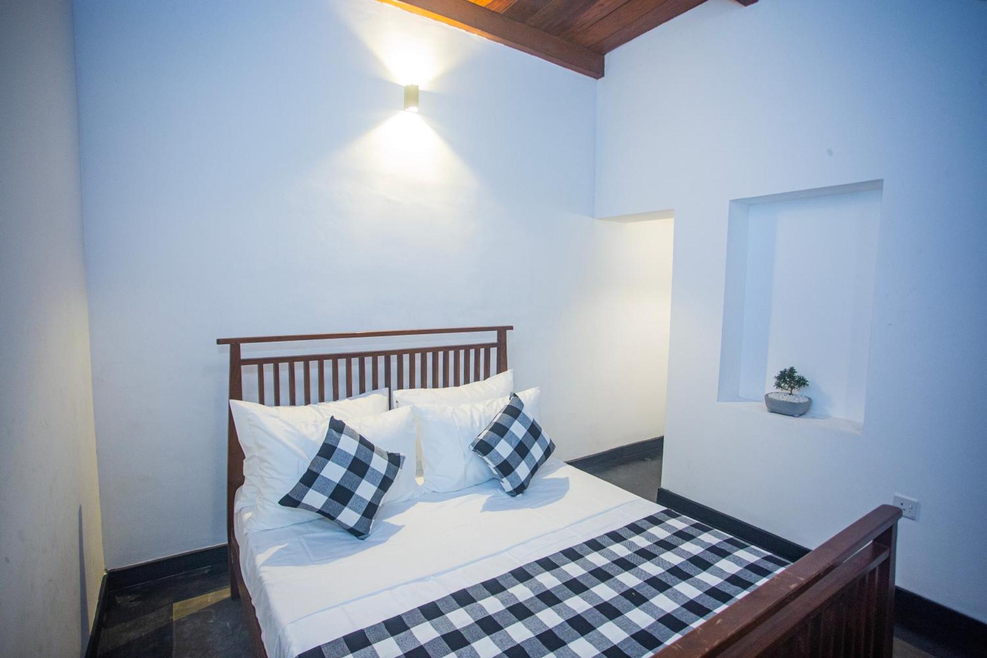 Villa Risithenmi Ahangama Esterno foto