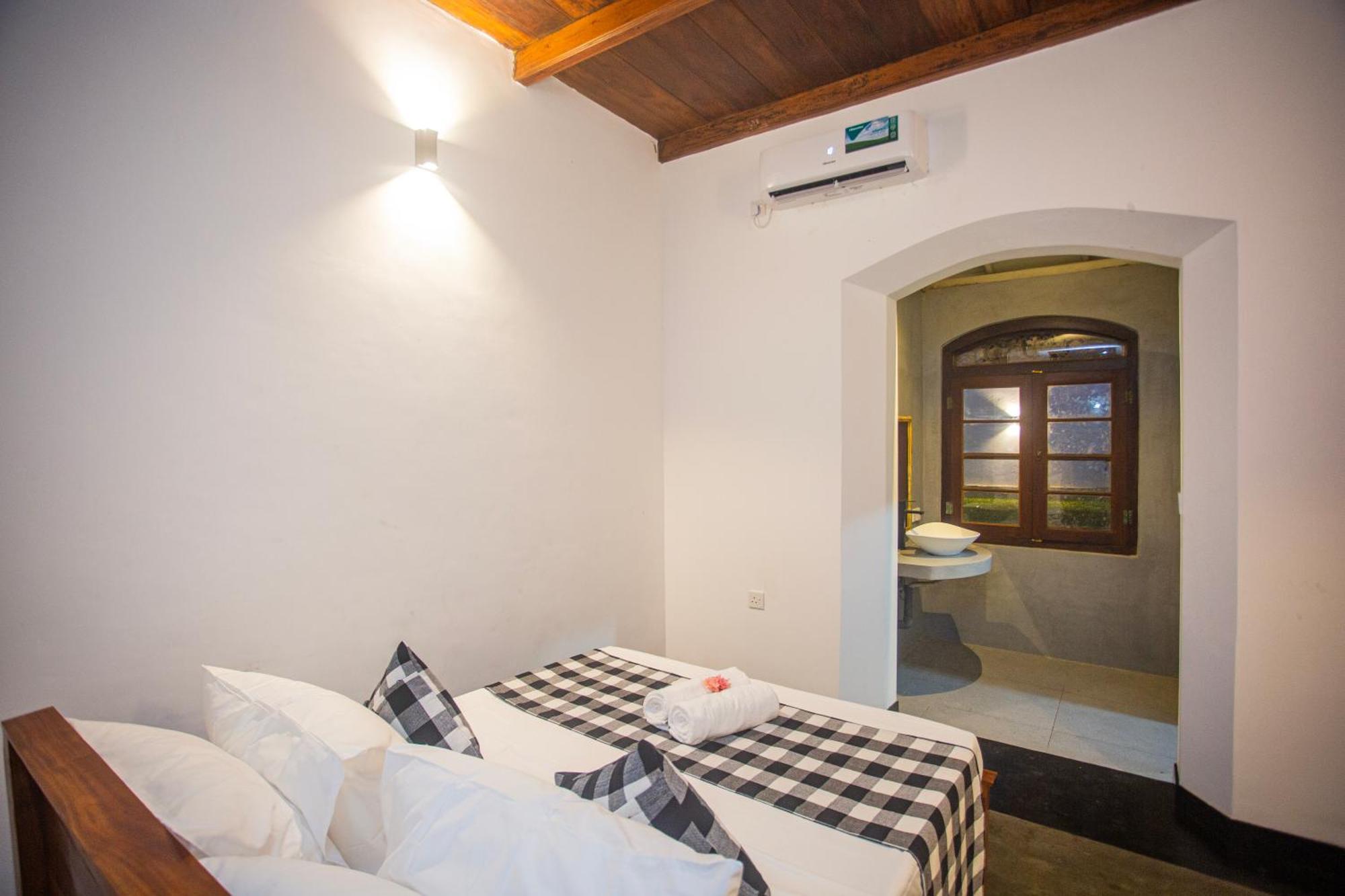 Villa Risithenmi Ahangama Esterno foto