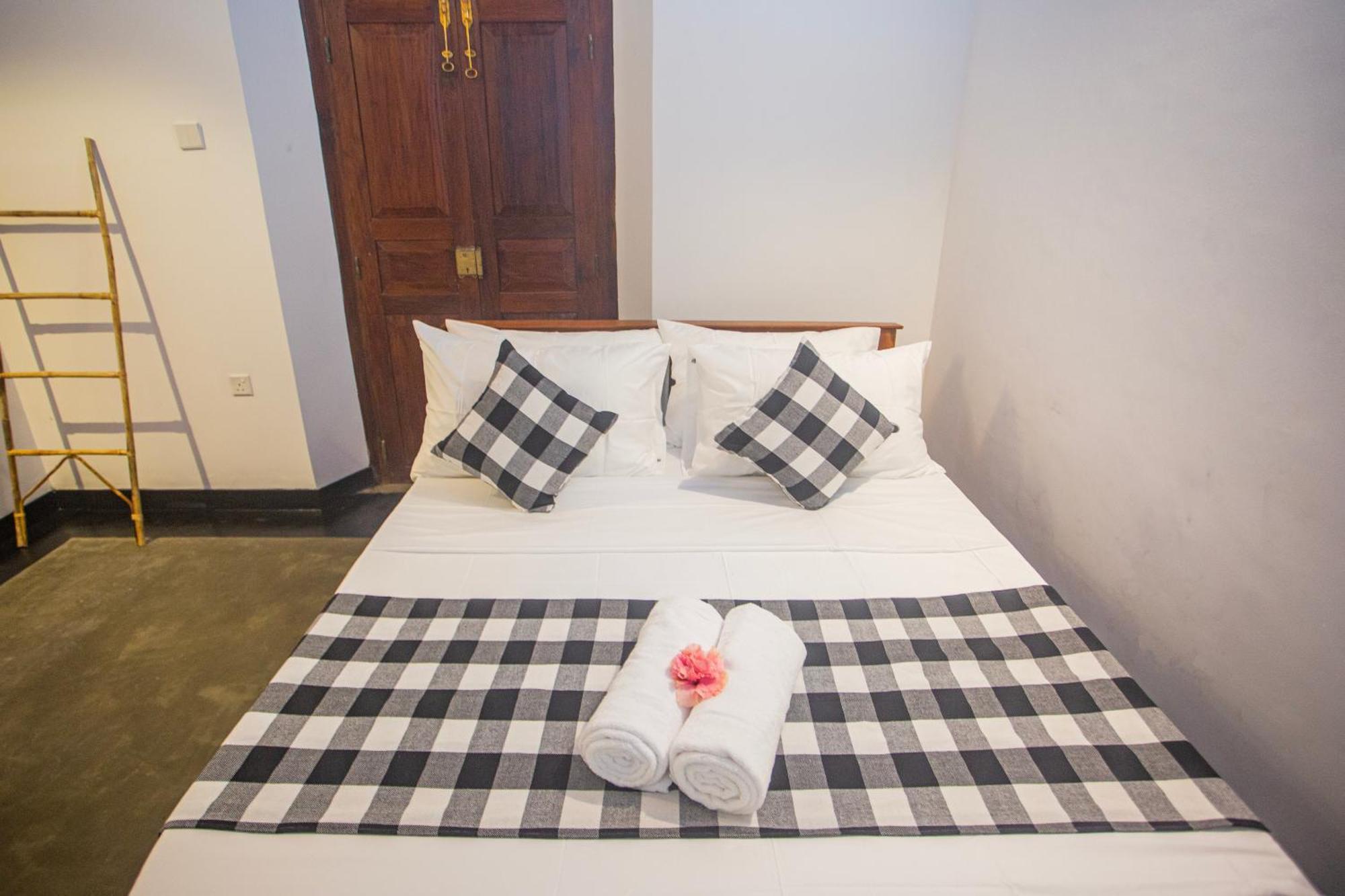 Villa Risithenmi Ahangama Esterno foto