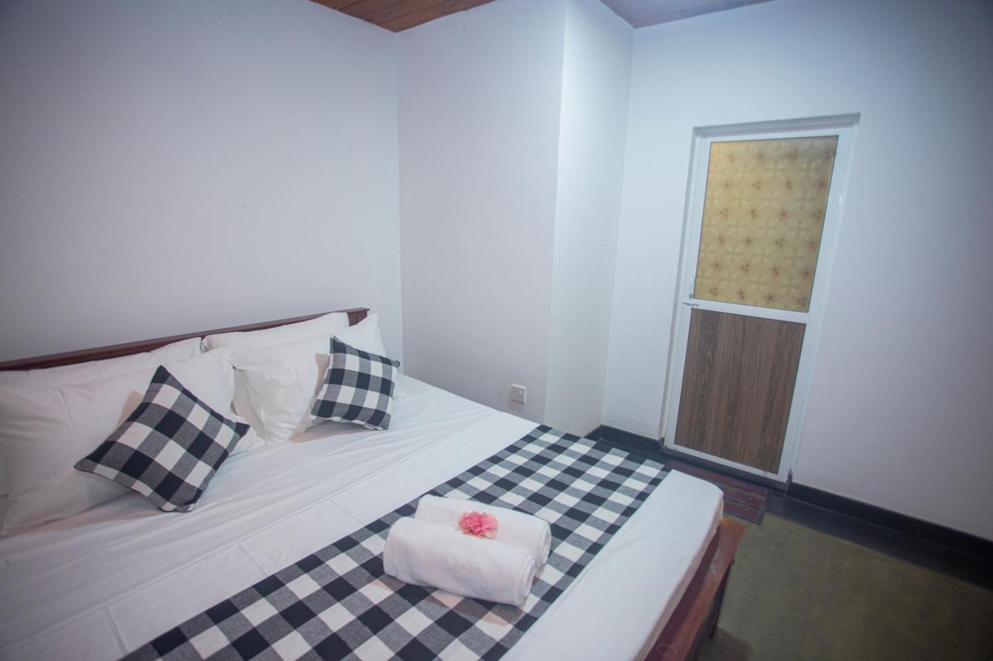 Villa Risithenmi Ahangama Esterno foto